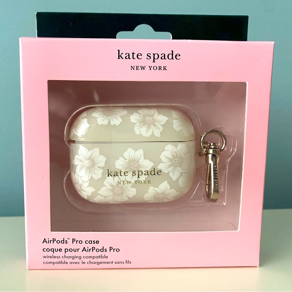 NIB Kate Spade AirPod Case